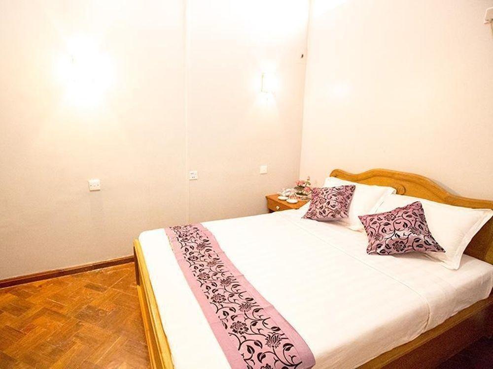 Myit Sone Hotel Mandalaj Kültér fotó