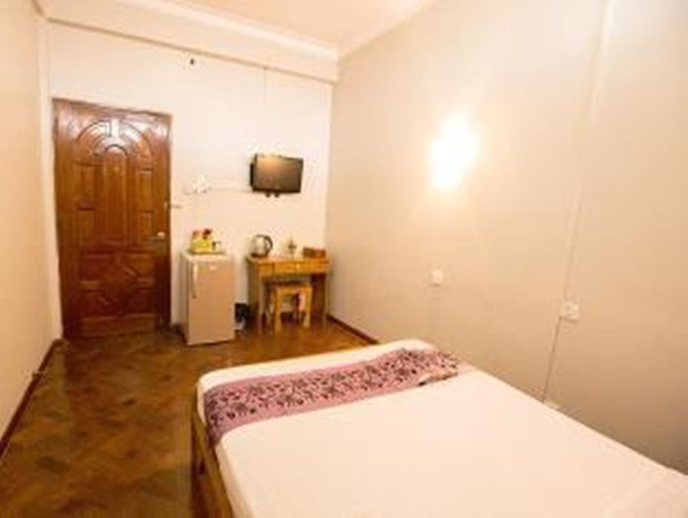 Myit Sone Hotel Mandalaj Kültér fotó